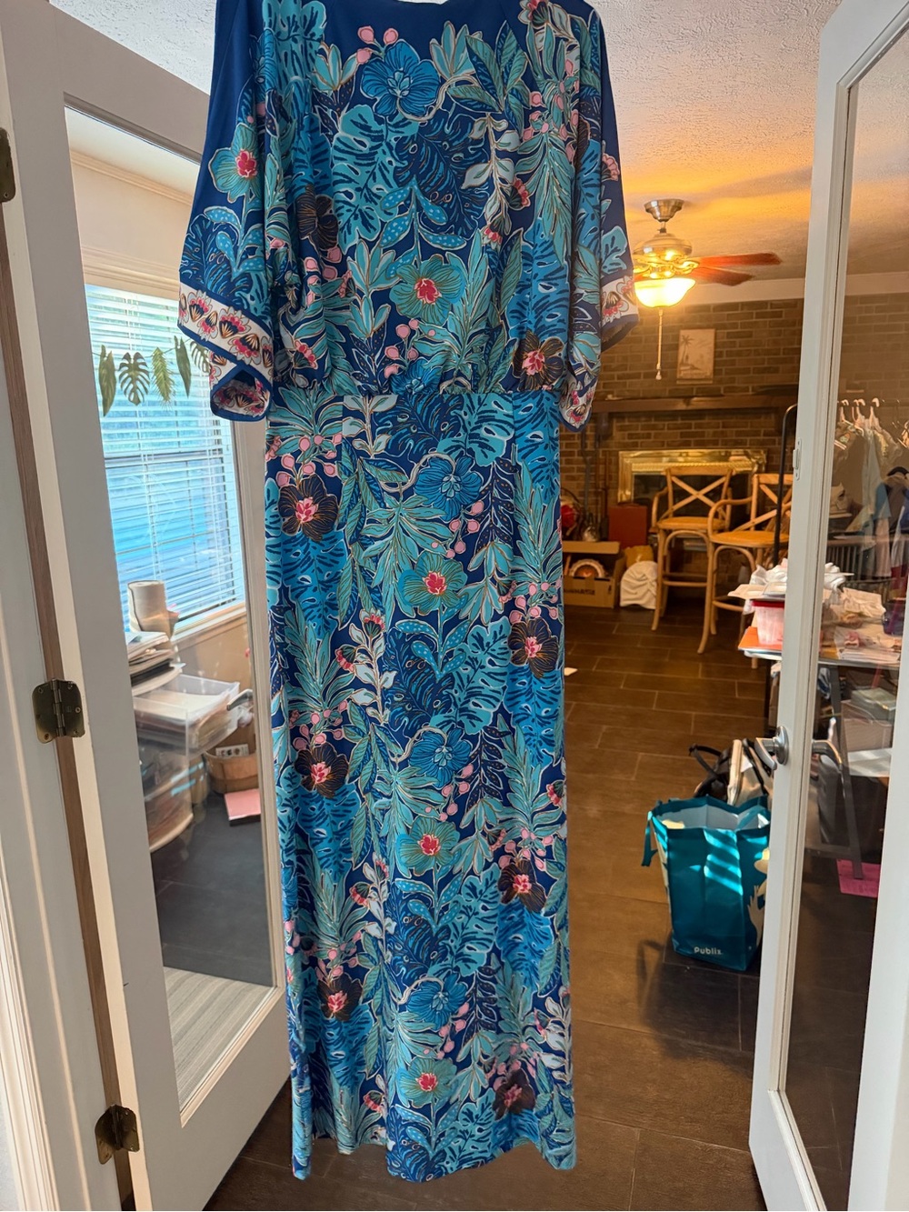 Lilly Pulitzer Blue Floral V-Neck Dress - Picture 6 of 7